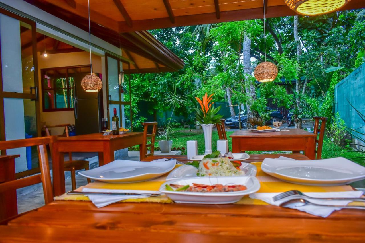 Onera Villa Hikkaduwa Exterior foto